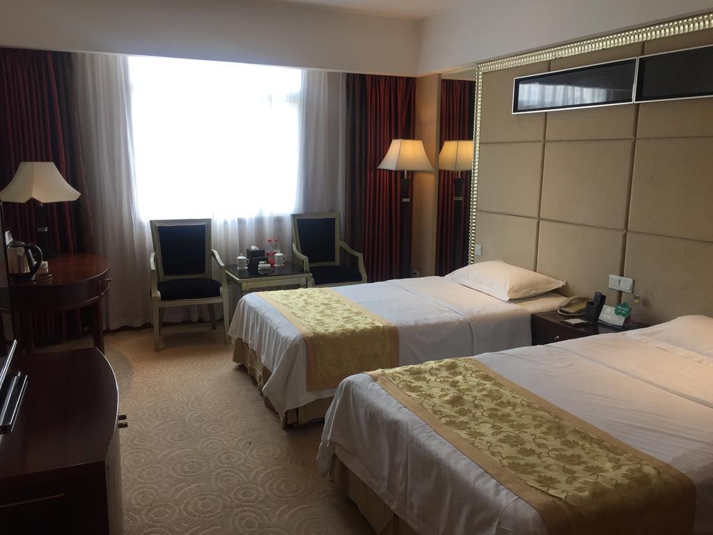 Yunheng Hotel Neijiang Dış mekan fotoğraf