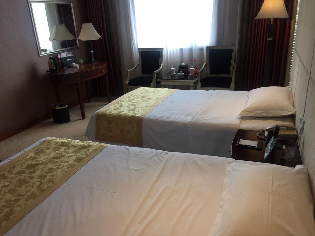 Yunheng Hotel Neijiang Dış mekan fotoğraf