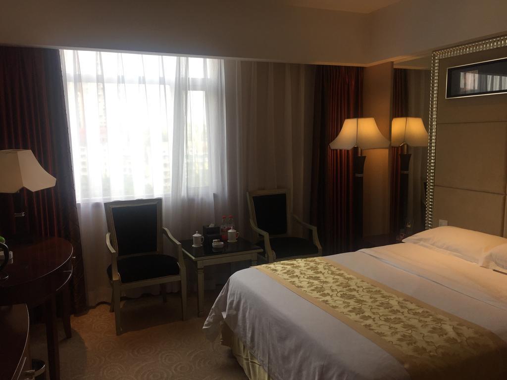 Yunheng Hotel Neijiang Dış mekan fotoğraf