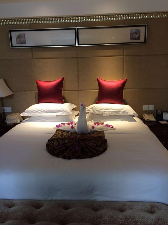 Yunheng Hotel Neijiang Dış mekan fotoğraf